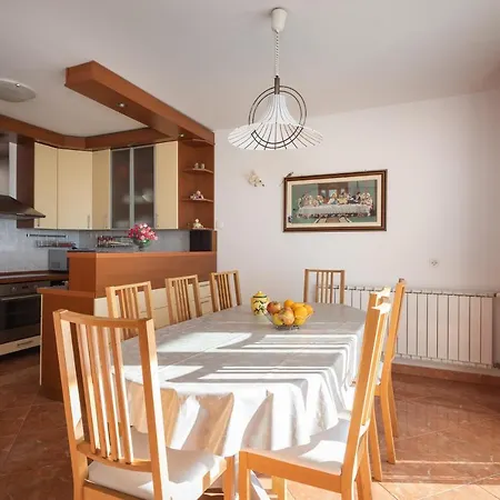 Seaview Grizelj Apartman *